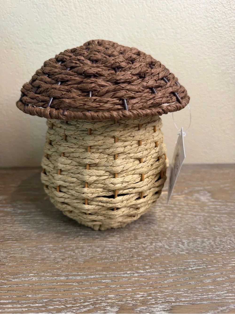 Target Bullseye Acorn Shaped Woven Wicker Basket 8